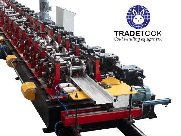 Multi pass roll forming closed pedal equipment